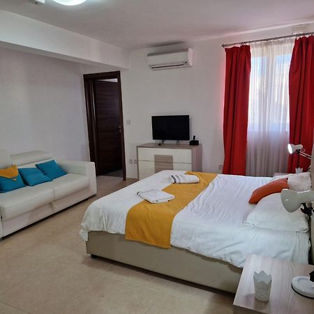 The Caves Apartments Saint Julian's Bagian luar foto