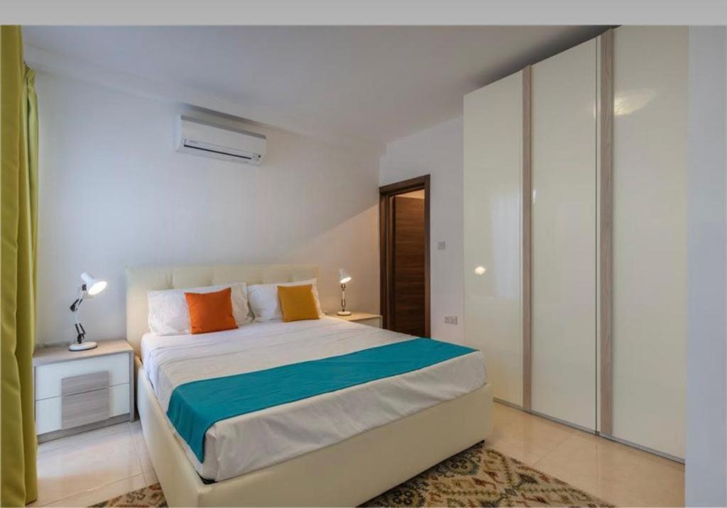 The Caves Apartments Saint Julian's Bagian luar foto