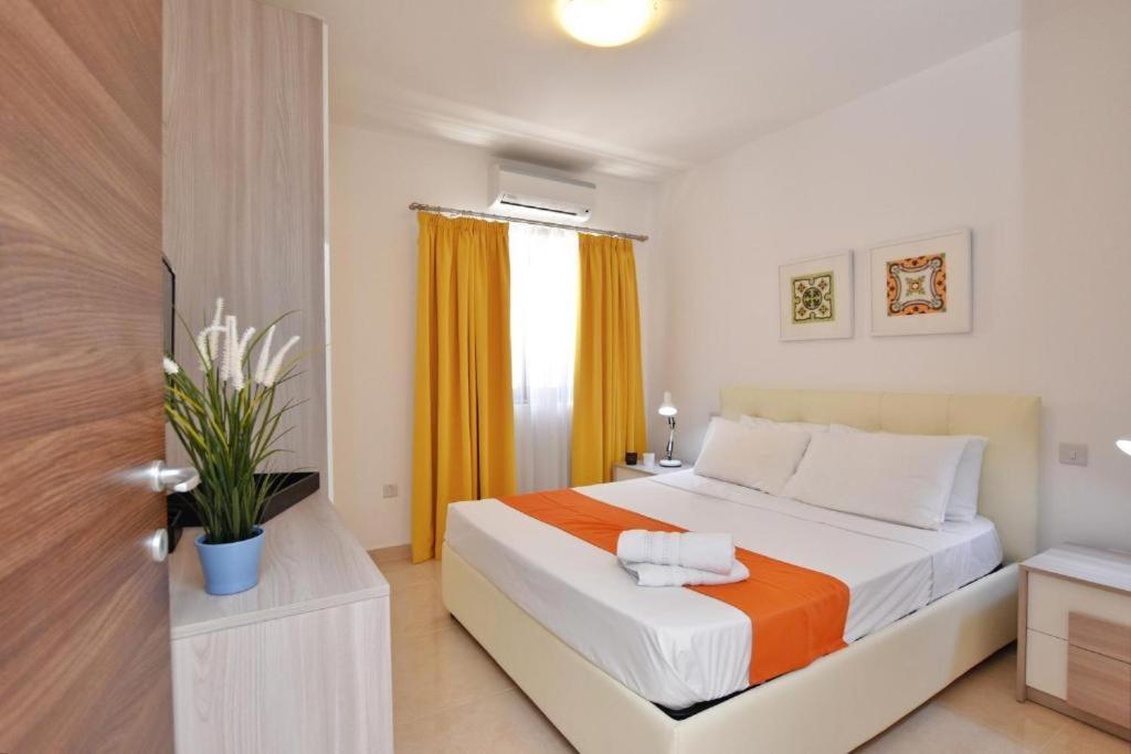 The Caves Apartments Saint Julian's Bagian luar foto