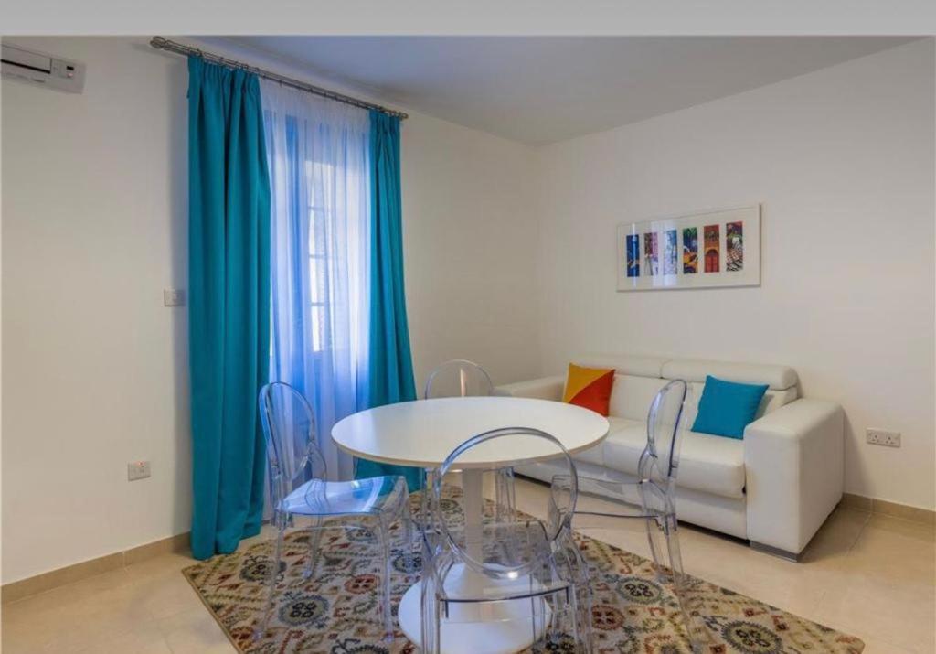 The Caves Apartments Saint Julian's Bagian luar foto